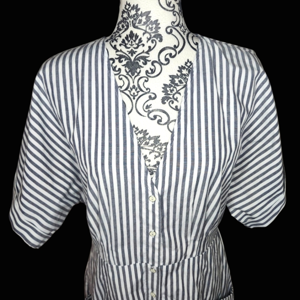 BP Striped Gray and White Dress - Large - Picture 4 of 8